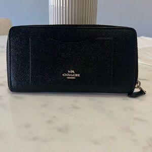 COACH accordion zip wallet